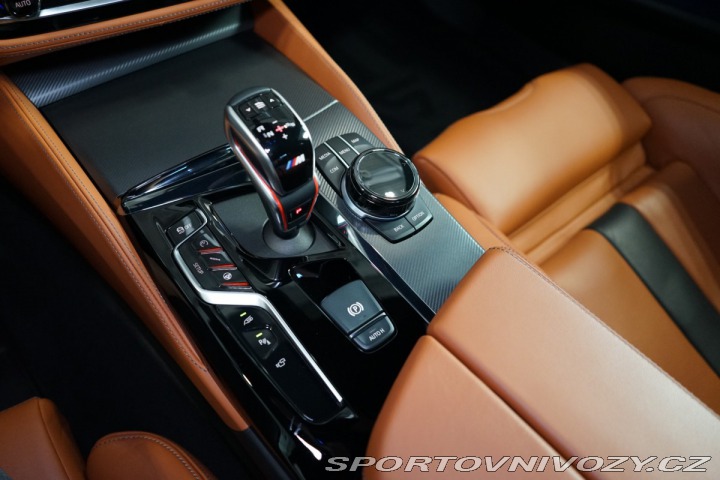 BMW M5 COMPETITION*xDRIVE*MASÁŽ* 2019