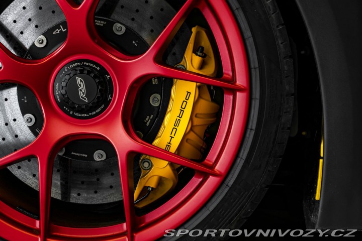Porsche 911 GT3 RS Weissach PCCB 2023