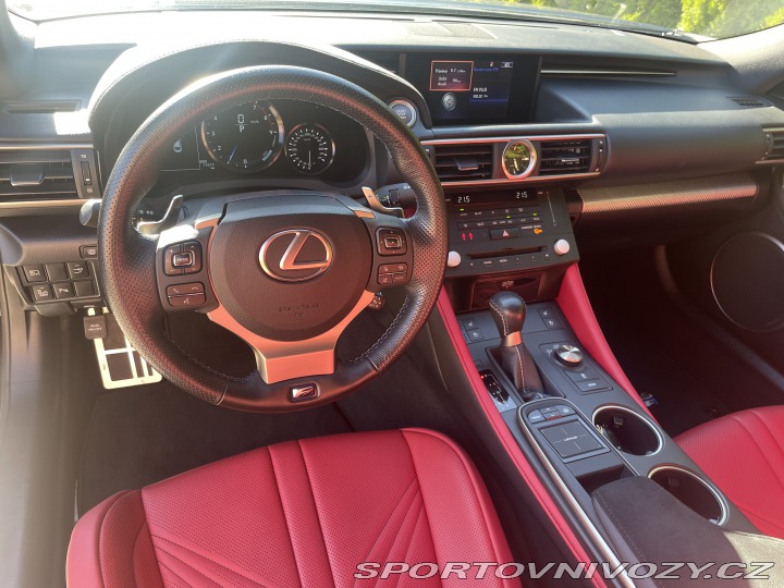 Lexus RC RCF 5,0 V8 16.000km 2017