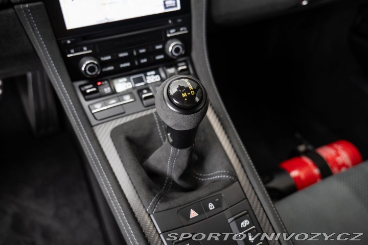 Porsche Cayman GT4 RS Weissach 1800