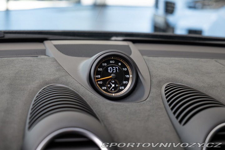 Porsche Cayman GT4 RS Weissach 2023
