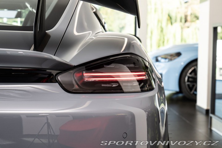 Porsche Cayman GT4 RS Weissach 2023