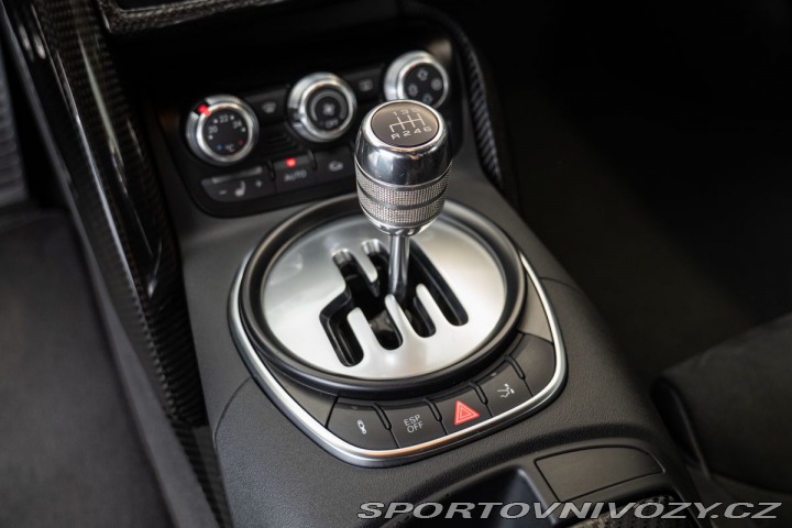 Audi R8 Manuál/V8 FSI 2011