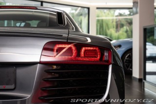 Audi R8 Manuál/V8 FSI 2011