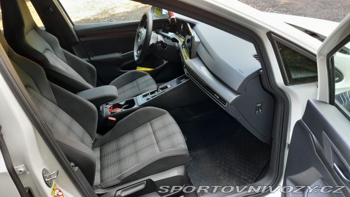 Volkswagen Golf GTI 2021