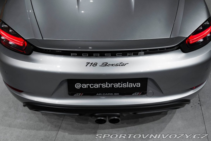 Porsche Boxster 718, CHRONO, PASM, VÝFUKY 1800