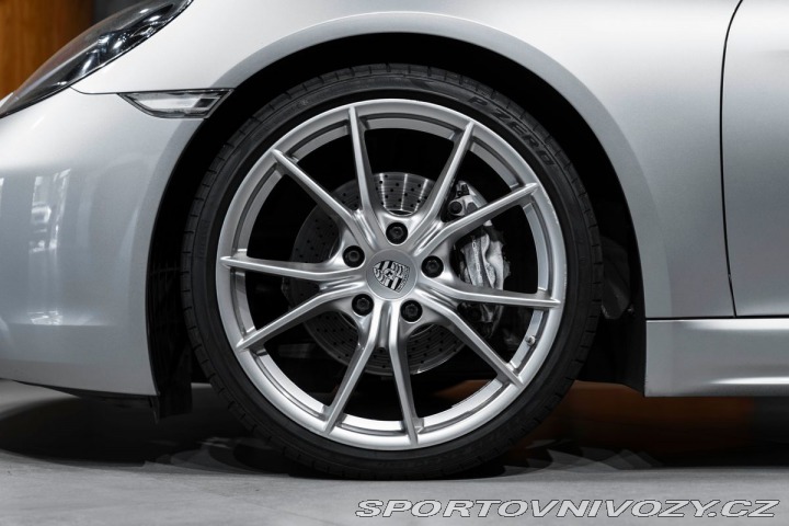 Porsche Boxster 718, CHRONO, PASM, VÝFUKY 1800