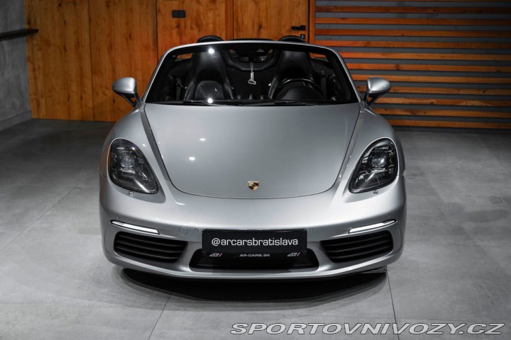 Porsche Boxster 718, CHRONO, PASM, VÝFUKY 2016