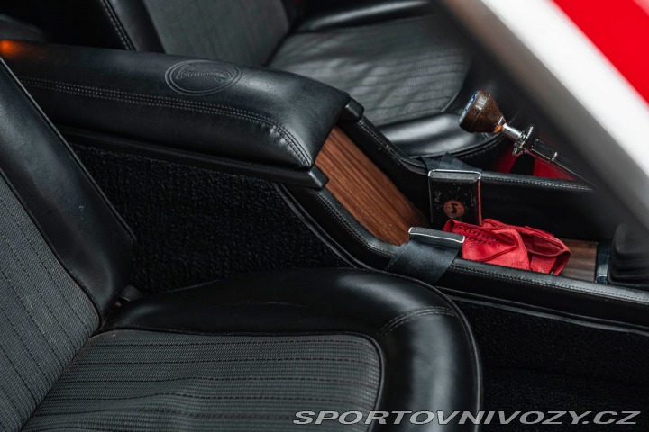 Ford Ostatní modely COBRA GT 500KR FASTBACK 1800