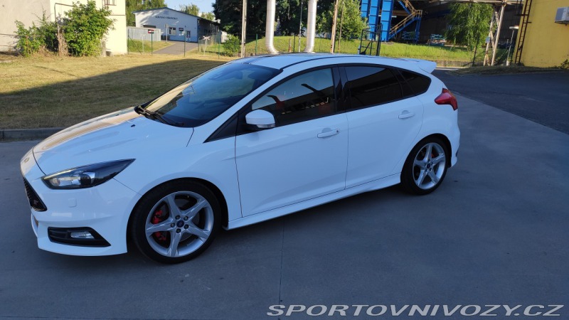 Ford Focus ST 