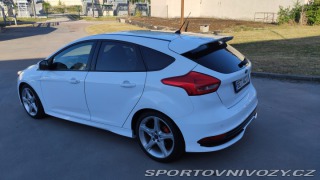 Ford Focus ST  2015