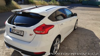 Ford Focus ST  2015