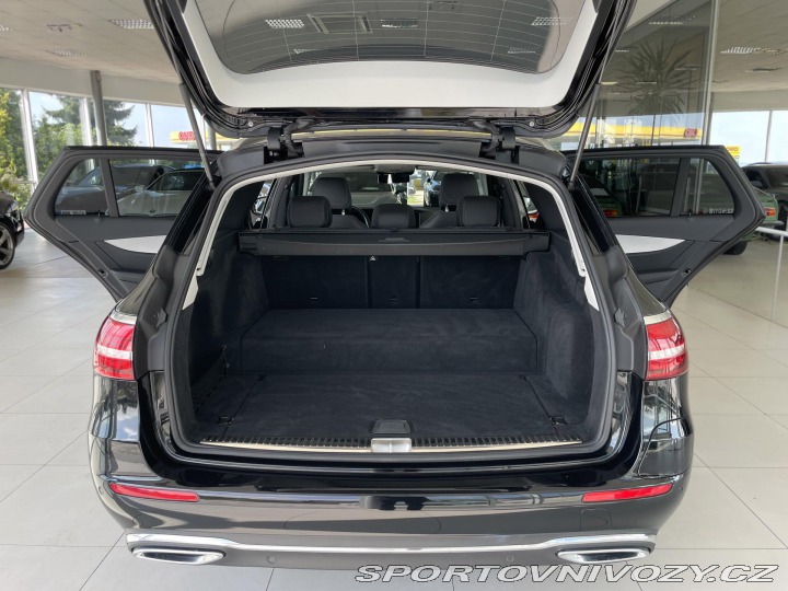 Mercedes-Benz E 300de 4Matic*360kam*Webas 2021