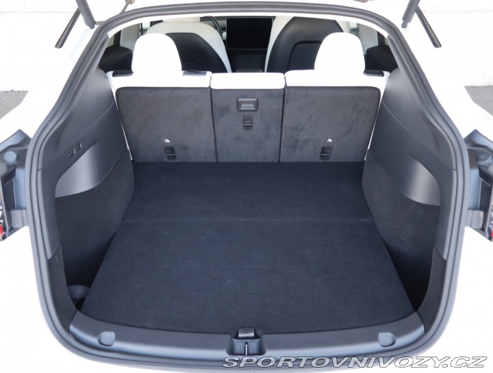 Tesla Model Y Long Range AWD 75kWh 2021