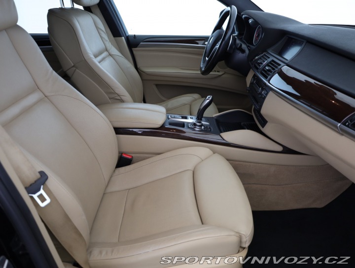 BMW X6 xDrive40d 2011
