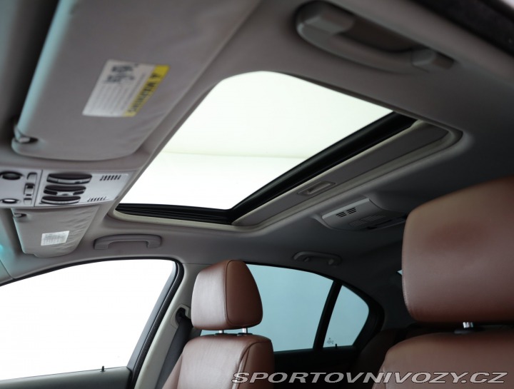 BMW 3 325 xi 2005