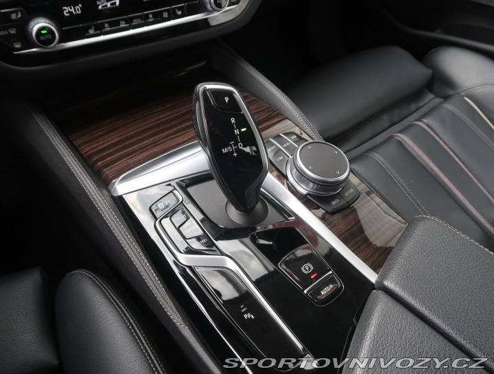 BMW 5 Luxury Line 540i xDrive 2020