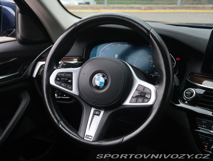 BMW 5 Luxury Line 540i xDrive 2020