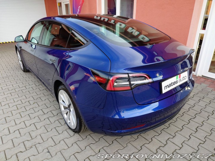 Tesla Model 3 2021