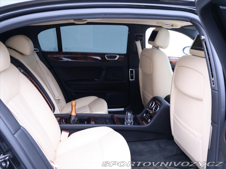 Bentley Flying Spur 6,0 W12 412 kW 4x4 Kůže D 2007