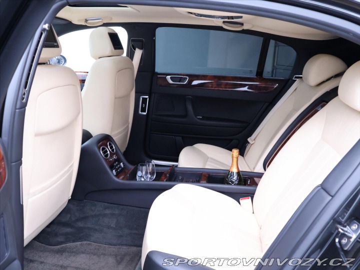 Bentley Flying Spur 6,0 W12 412 kW 4x4 Kůže D 2007