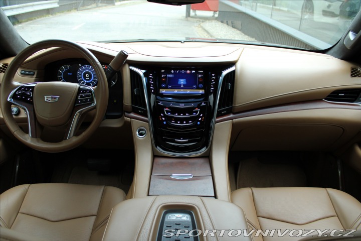 Ostatní značky Ostatní modely Cadillac Escalade ESV Platinum  CZ/EU Verze 2017