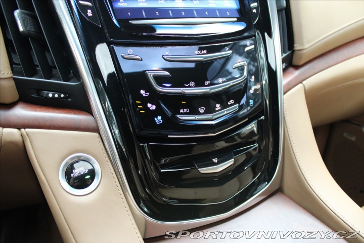 Ostatní značky Ostatní modely Cadillac Escalade ESV Platinum  CZ/EU Verze 2017