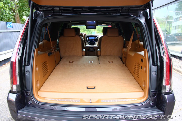 Ostatní značky Ostatní modely Cadillac Escalade ESV Platinum  CZ/EU Verze 2017