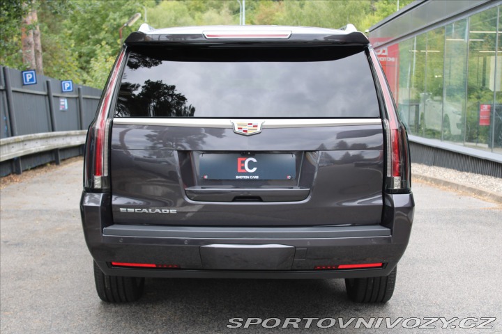 Ostatní značky Ostatní modely Cadillac Escalade ESV Platinum  CZ/EU Verze 2017