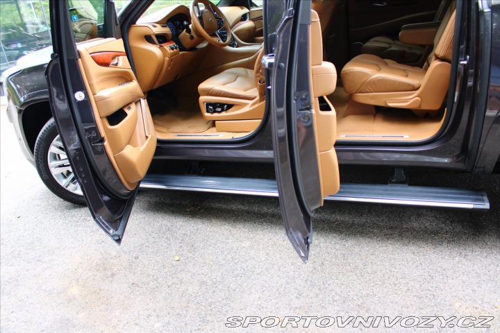 Ostatní značky Ostatní modely Cadillac Escalade ESV Platinum  CZ/EU Verze 2017