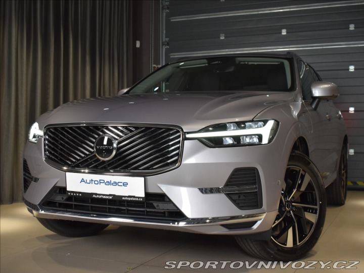 Volvo Ostatní modely XC60 2,0 T6 Plus Bright 2025