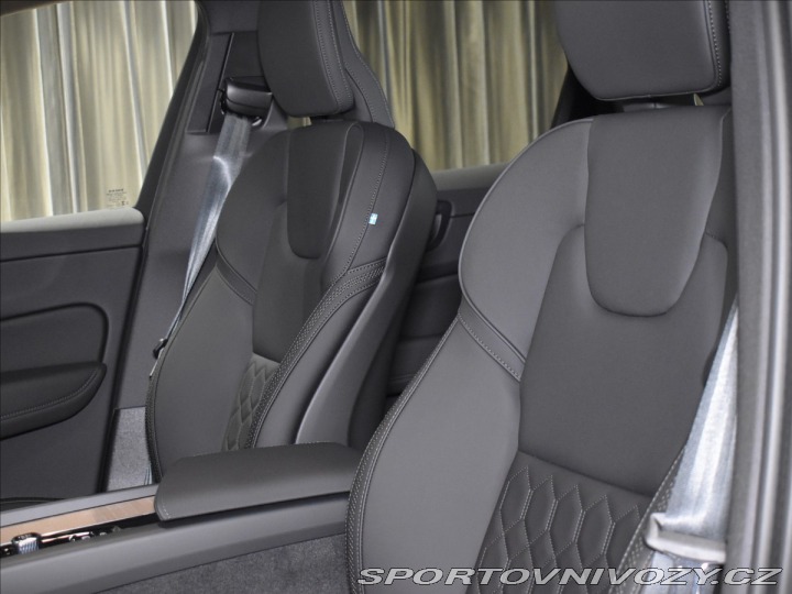 Volvo Ostatní modely XC60 2,0 T6 Plus Bright 2025