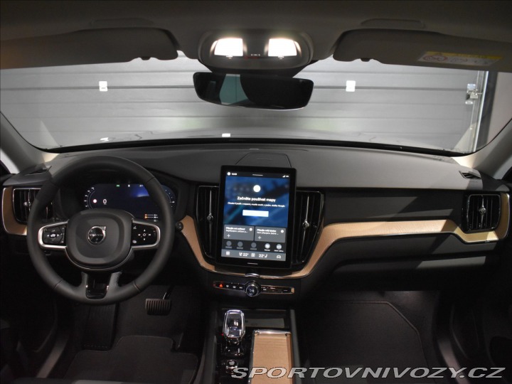 Volvo Ostatní modely XC60 2,0 T6 Plus Bright 2025