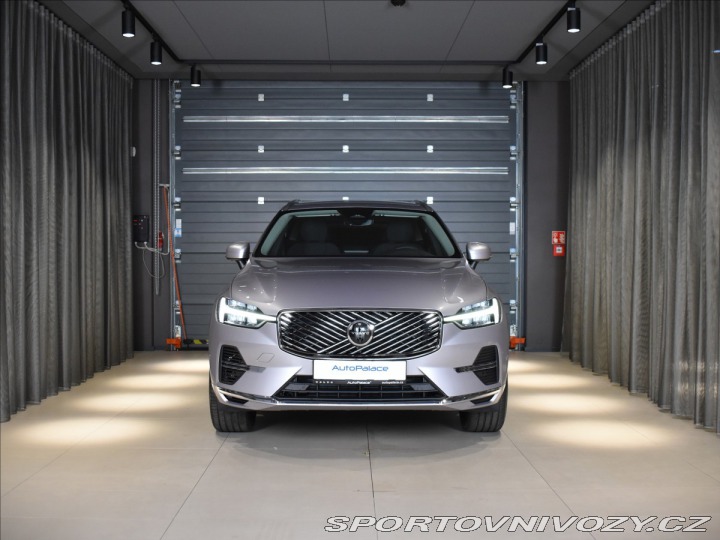 Volvo Ostatní modely XC60 2,0 T6 Plus Bright 2025