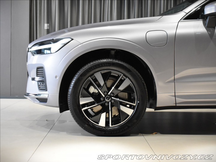 Volvo Ostatní modely XC60 2,0 T6 Plus Bright 2025