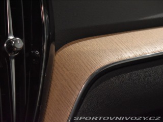 Volvo Ostatní modely XC60 2,0 T6  Plus Bright 2025