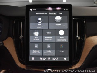 Volvo Ostatní modely XC60 2,0 T6  Plus Bright 2025