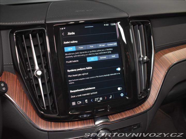 Volvo Ostatní modely XC60 2,0 T6 Ultimate Dark 2024