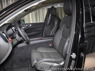 Volvo Ostatní modely XC60 2,0 T6  Ultimate Dark 2024