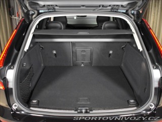 Volvo Ostatní modely XC60 2,0 T6  Ultimate Dark 2024