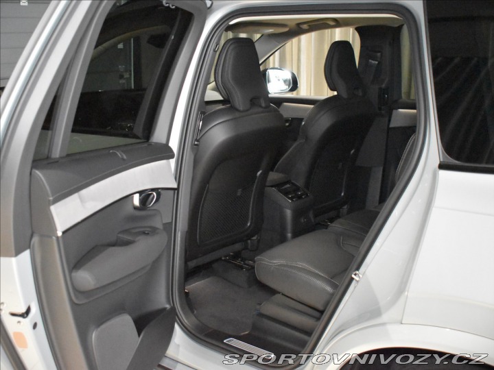 Volvo Ostatní modely XC90 2,0 T8 Plus Dark 2025