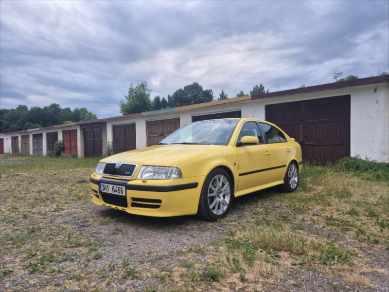 Škoda Octavia RS 1,8   RS1