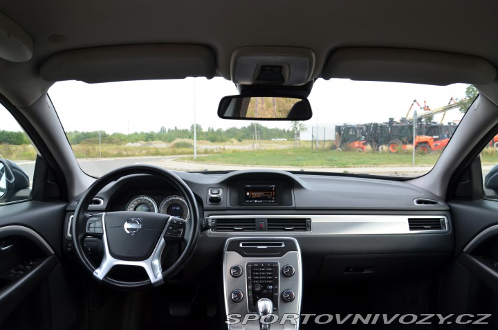 Volvo V70 Bi-Fuel 2.0T 2012