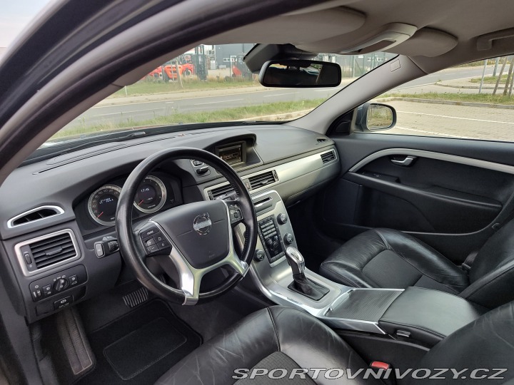Volvo V70 Bi-Fuel 2.0T 2012
