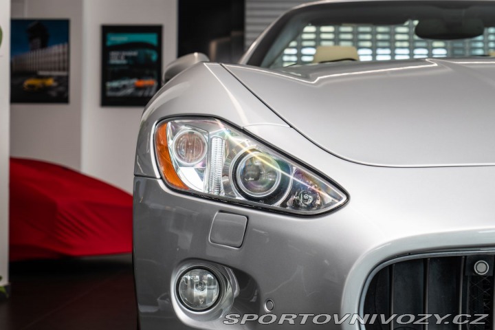 Maserati GranCabrio  1800