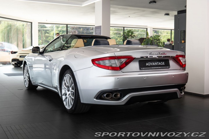 Maserati GranCabrio  1800