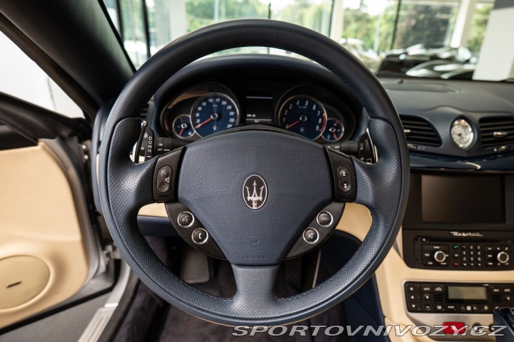 Maserati GranCabrio  1800