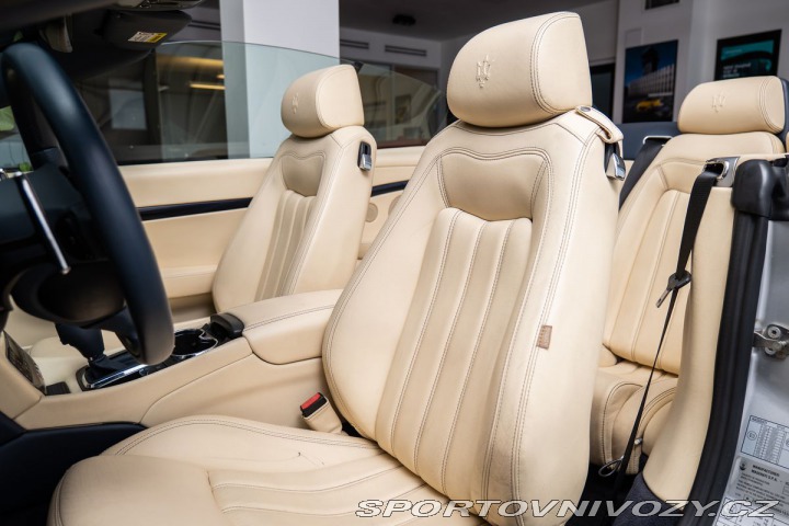 Maserati GranCabrio  1800