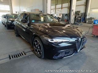 Alfa Romeo Giulia 2.0 Turbo 16V 206kW AT8-Q 2024