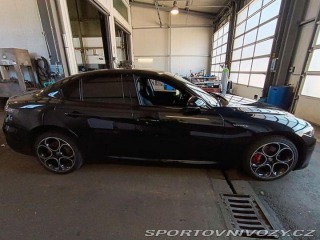 Alfa Romeo Giulia 2.0 Turbo 16V 206kW AT8-Q 2024